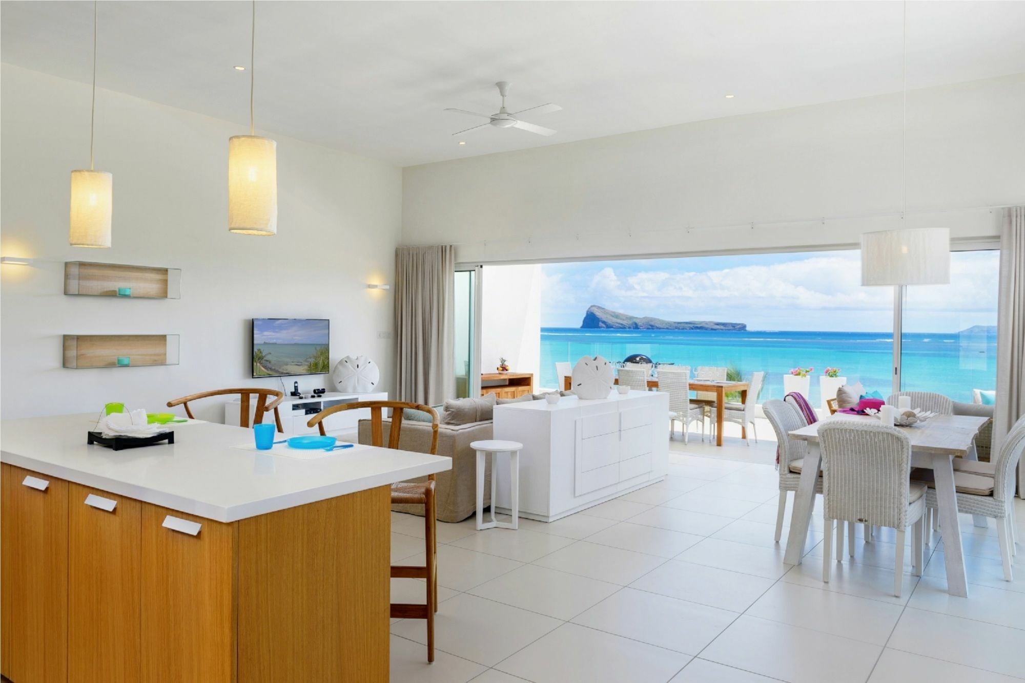 קאפ מאלורו Myra Seafront Suites With Lov מראה חיצוני תמונה